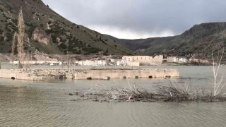 Kars'ta baraj kapaklar kapand, eski ky sular altnda kald