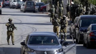 srail gleri, Bat eria'da ok sayda Filistinliyi gzaltna ald