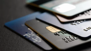 Kredi kartnda aylk azami akdi faiz yzde 4.25'e ykseltildi