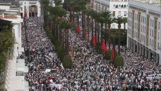 Fas'ta binlerce kii srail'i protesto etti