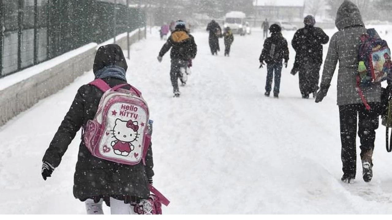 Kar ya nedeniyle baz illerde okullar tatil edildi
