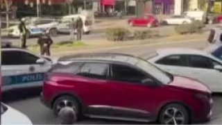 Otele el bombası atıldı