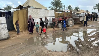 Gazze'de şiddetli yağış insani krizi daha da derinleştiriyor