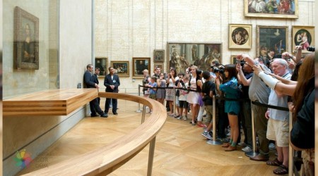 Louvre Müzesi'nden ziyaretçi rekoru