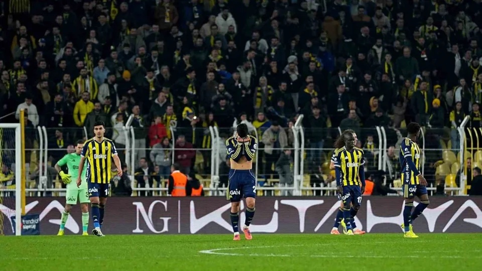 Fenerbahçe bu sezon evinde 4. kez puan kaybetti