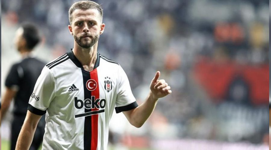 'Beşiktaş'ın teklifini 1 saat düşündüm'