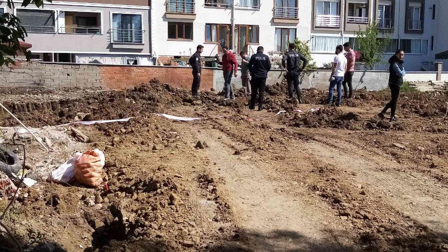 Bandırma'da çuvallar içinde patlayıcı özelliğini yitirmiş el bombaları bulundu