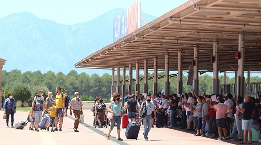 Turizm gelirlerinde sert düşüş