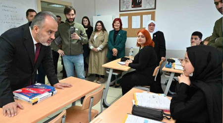 Bursa'da 10 bin öğrenciye 80 milyon liralık burs