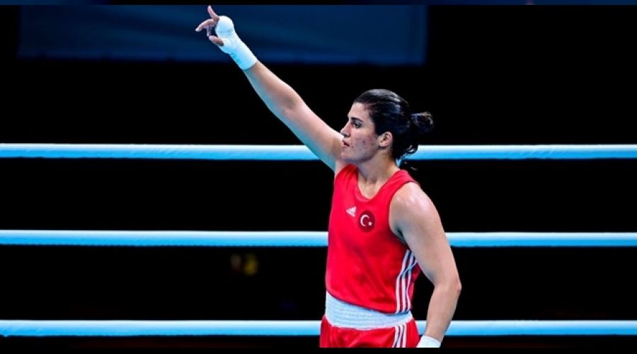 Busenaz yarı final için mücadele edecek