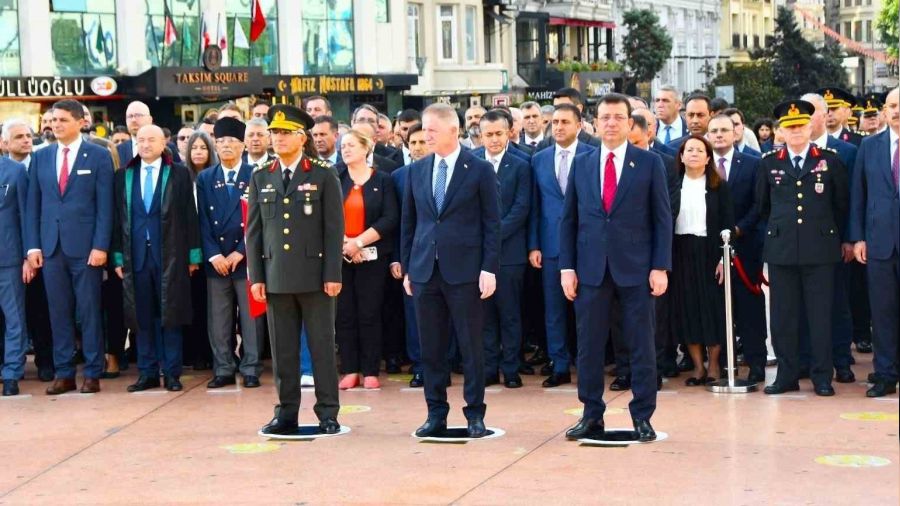 İstanbul'un kurtuluşunun 100'üncü yıldönümü Taksim'de kutlandı