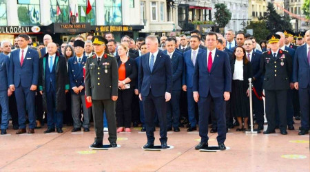 İstanbul'un kurtuluşunun 100'üncü yıldönümü Taksim'de kutlandı