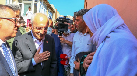 Kılıçdaroğlu, Van'da sel zedeleri ziyaret etti