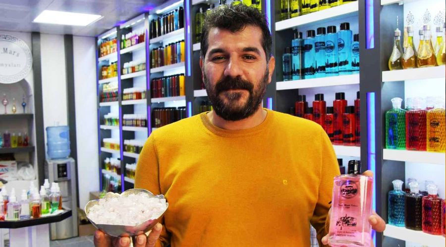 Taşı sıktı kolonyasını çıkardı