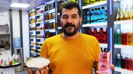 Taşı sıktı kolonyasını çıkardı