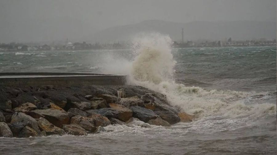 Denizde fırtına uyarısı