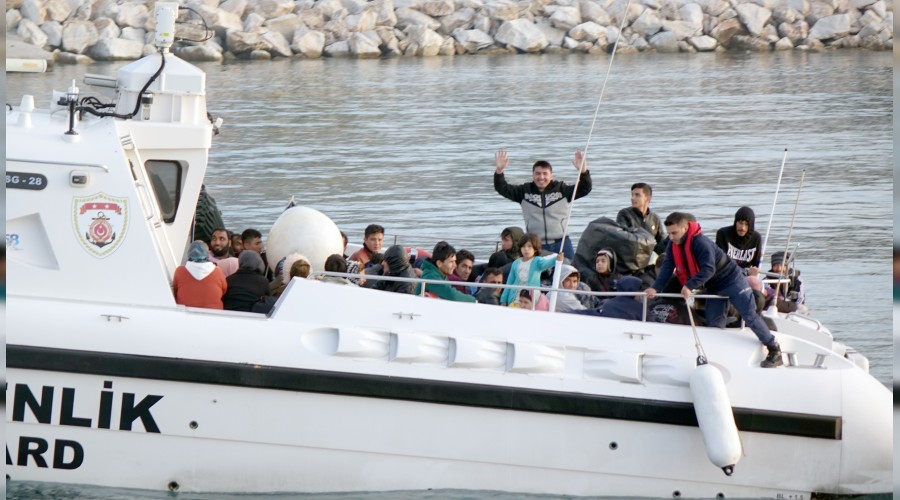 Düzensiz göçmenin ardı kesilmiyor