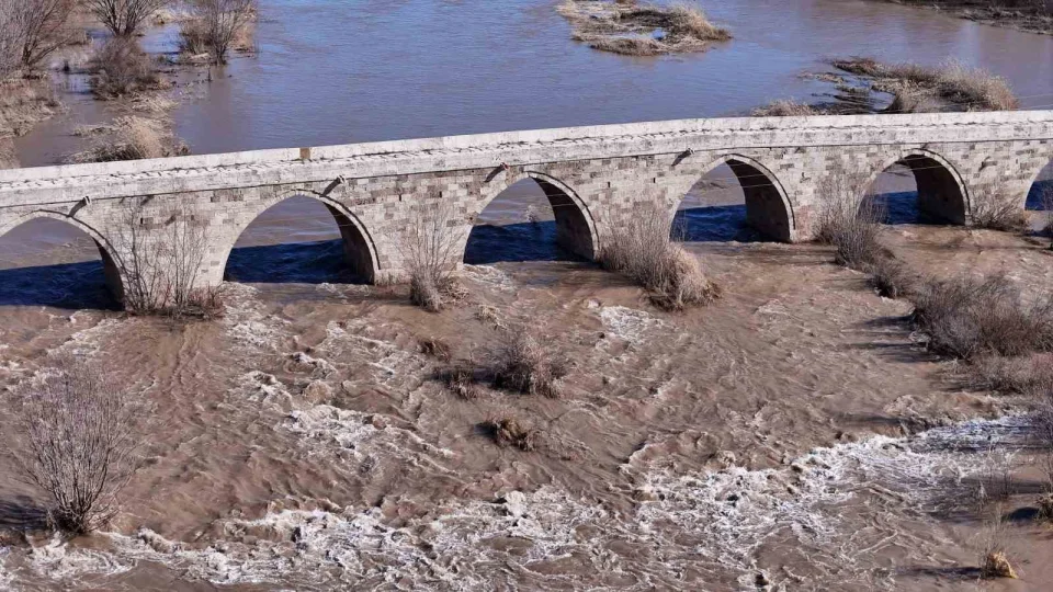Kızılırmak'ın debisi son 15 yılın en yüksek seviyesine ulaştı