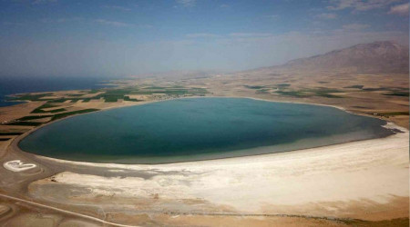 Kuş cenneti Arin Gölü'nde tehlike çanları