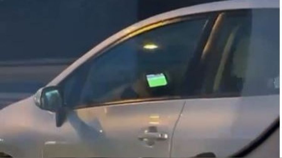 Seyir halindeyken maç izledi