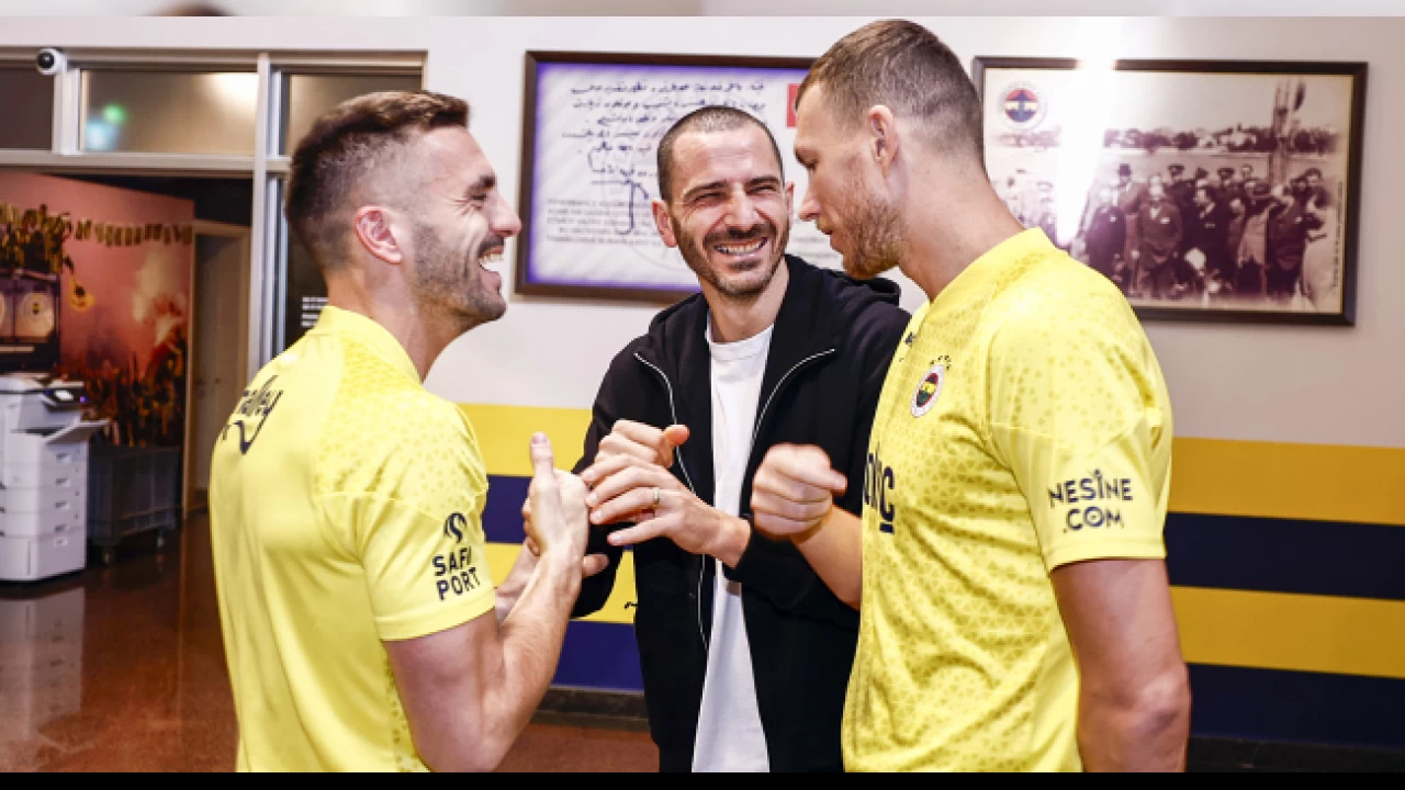 Bonucci, yeni takım arkadaşlarıyla buluştu