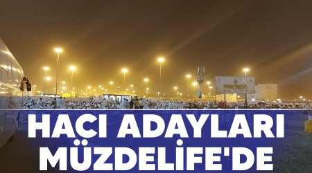 Hacı adayları Müzdelife'de