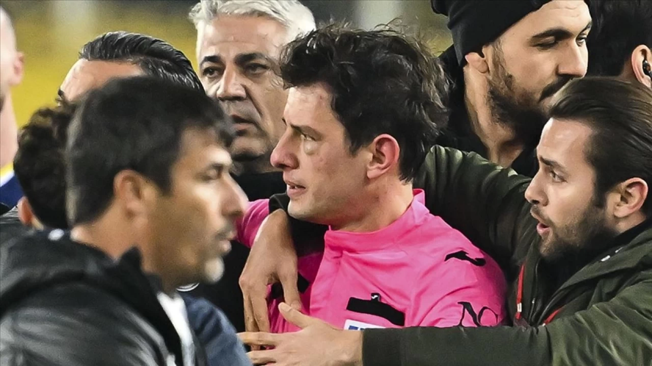 Halil Umut Meler Emre Belözoğlu'nu suçladı