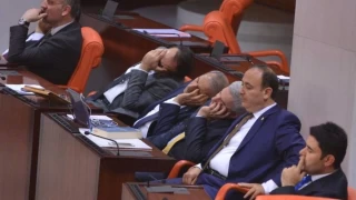 Hem emekli hem vekil olanların maaşı 230 bin lira oldu