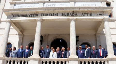 İhracat hız kesmiyor