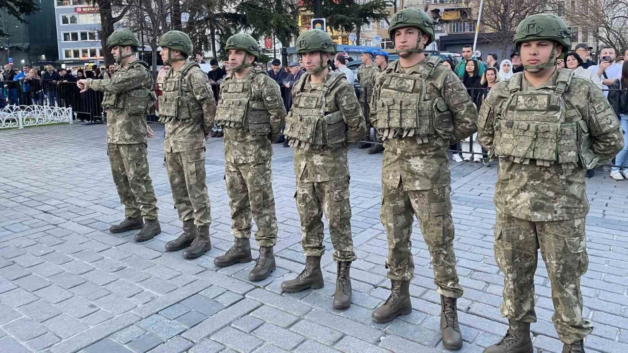 İlk iftar topu Sultanahmet'te patladı