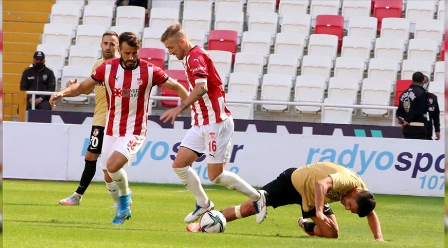 Sivas'ta puanlar paylaşıldı