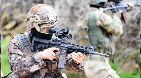 Suriye sınırında 4 terörist yakalandı