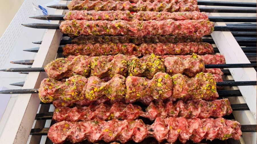 Fıstık ile kıyma mangalda buluştu