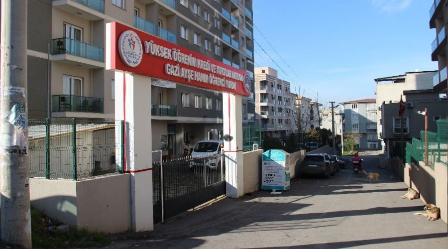 İngiltere'den gelen 60 kişinin karantinası sürüyor