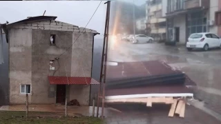 Kastamonu'da fırtına çatıları uçurdu