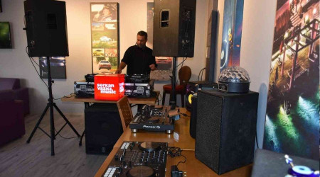 Marmaris'te DJ Akademisi açıldı