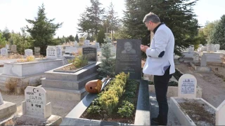 Neşet Ertaş'ın çaldığı saza 27 yıldır gözü gibi bakıyor