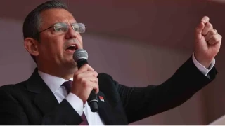 Yeni Parti Genel Başkanı Özel, canlı yayında soruları yanıtladı