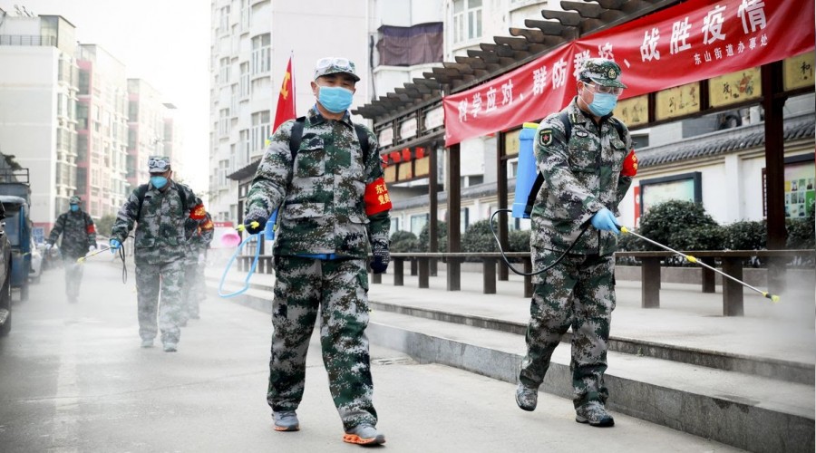 Çin’de 200 bin asker salgınla savaştı