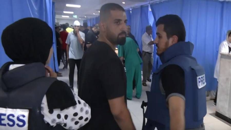 Evi bombalanan Anadolu Ajansı muhabiri yakınlarını kaybetti