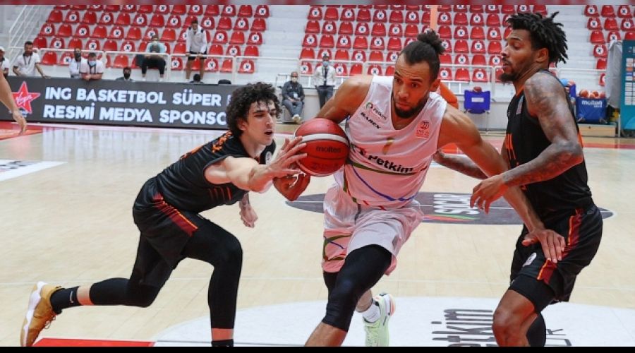 Galatasaray prestij karşılaşmasında