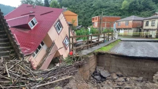 Giresun'da iddetli yalar sel ve heyelanlara neden oldu