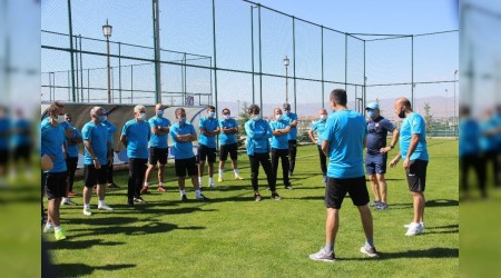 Hoca adayları Erzurum'da kampa girdi