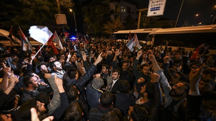 İsrail başkonsolosluğu önündeki eylemde kalp krizi geçiren bir kişi hayatını kaybetti