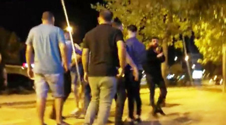 Kız meselesi yüzünden alkollü mekanı birbirine kattı