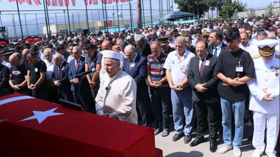 Mersinli şehit son yolculuğuna uğurlandı