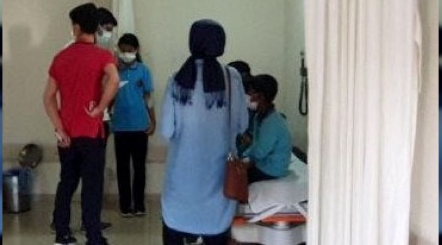 Okulda gıda zehirlenmesi paniği