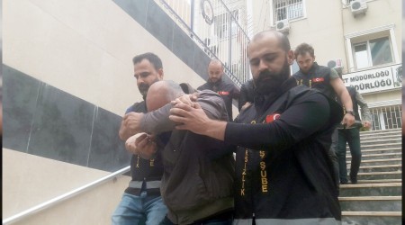Otomobilleri çalıp paramparça ettiler