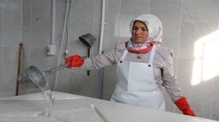 Yakınları bile ondan korkup kaçıyor