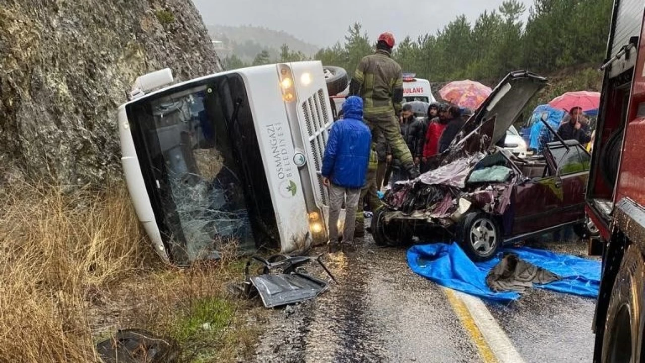 Taziyeye giderken kazada hayatını kaybetti
